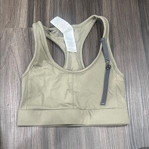 Women's gym shark Olive Sports Bra